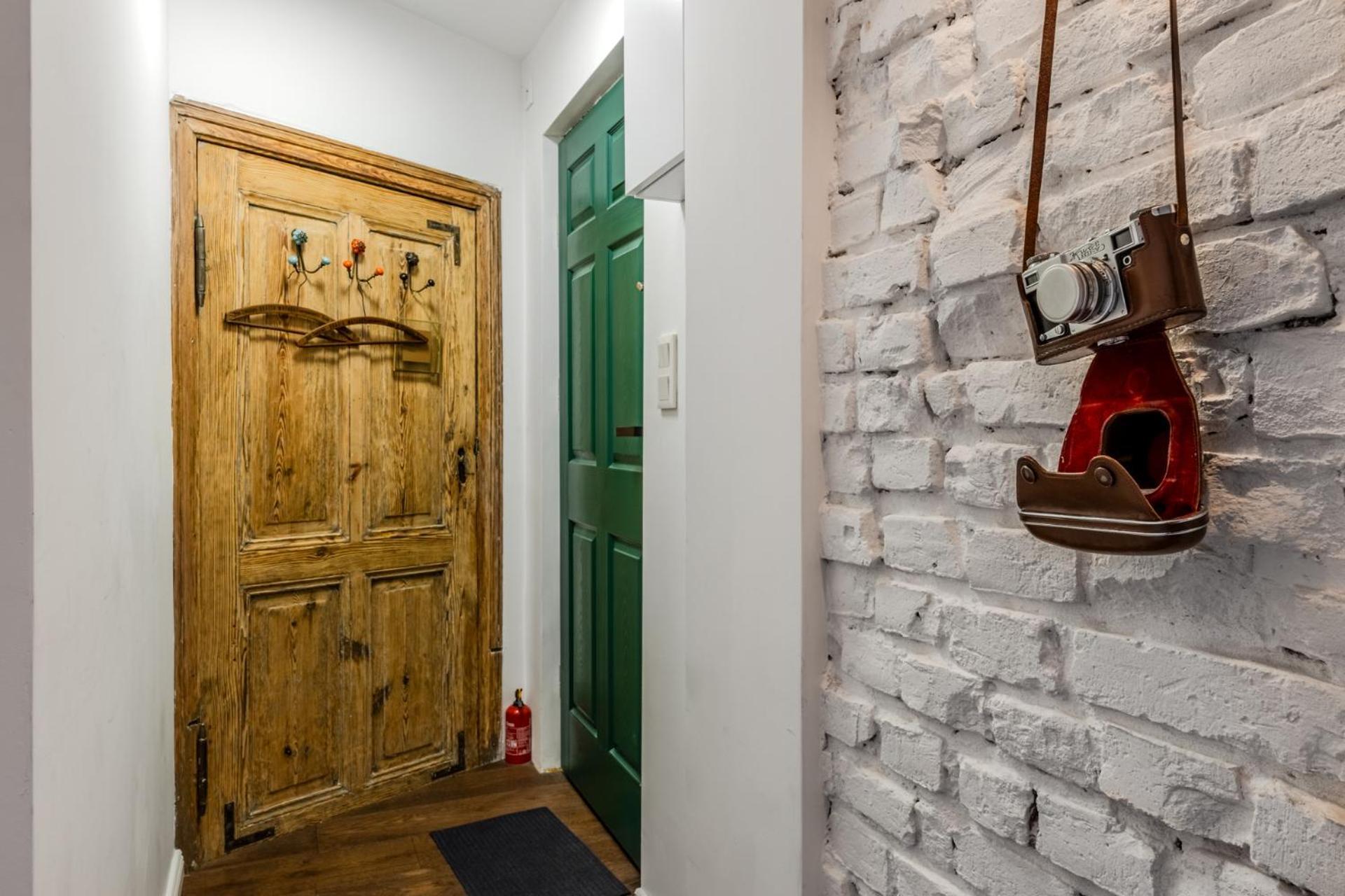 Green Door Mostowa Thorn Exterior foto